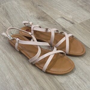 NEW Women’s IDIFU Strappy Sandals